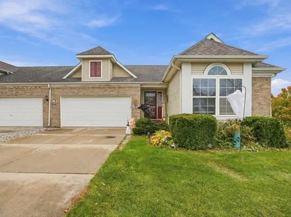 8685 Van Buren St, Merrillville, IN 46410