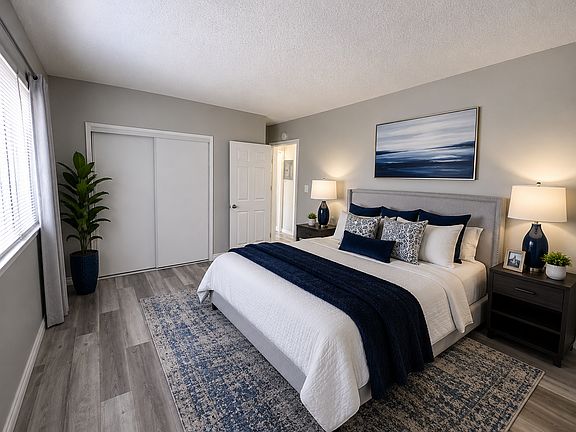 3rd image of 8831 Rosecrans Ave APT 17