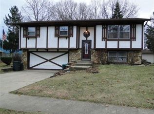 2190 Woodlawn St, Portage, IN 46368