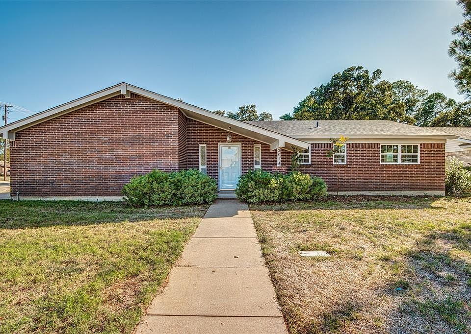1st image of 2024 Lexington Pl