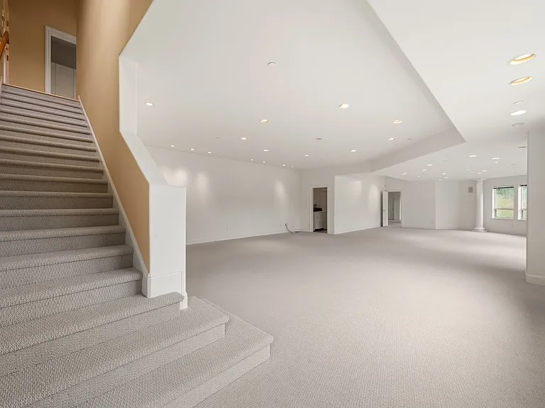 10 Warrens Way — Photo 29