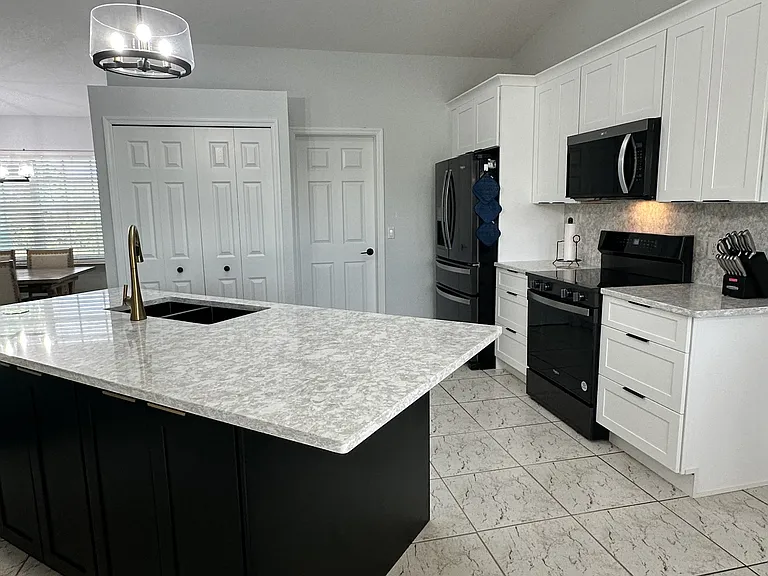 12174 Terkelsen Ave — Photo 5