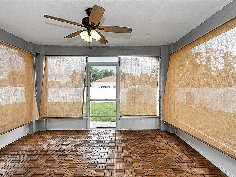 10648 SW 38th Ave — Photo 24