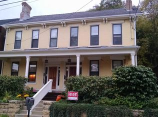 653 Bluff St, Dubuque, IA 52001