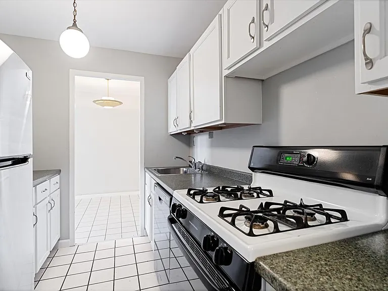 3950 N Lake Shore Dr #627E — Photo 11