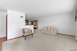 4th image of 7959 Glenside Pl