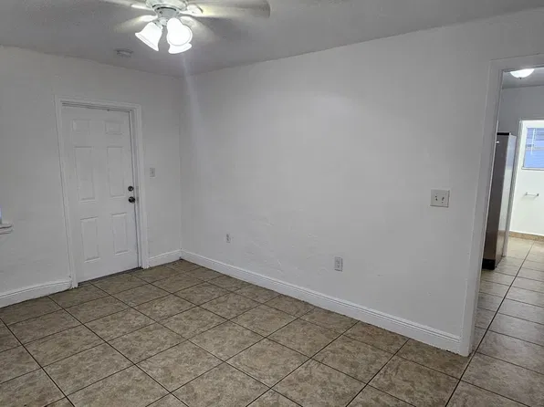 (undisclosed Address), Hollywood, FL 33020