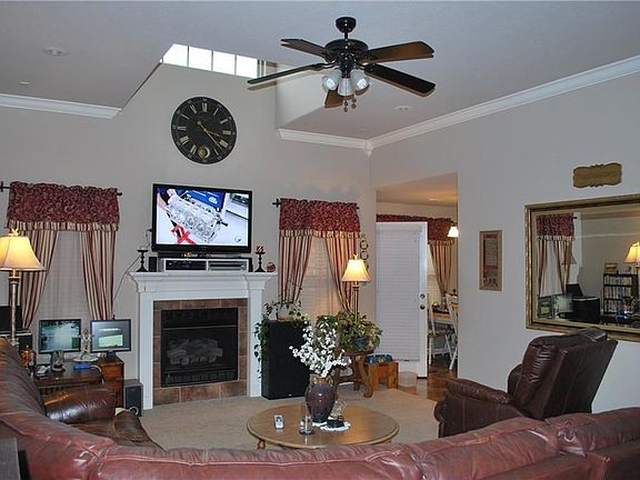 4th image of 3408 Westminster Ave