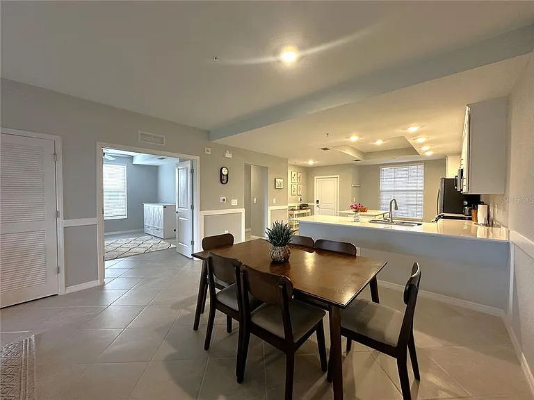 14221 Heritage Landing Blvd #2018 — Photo 11