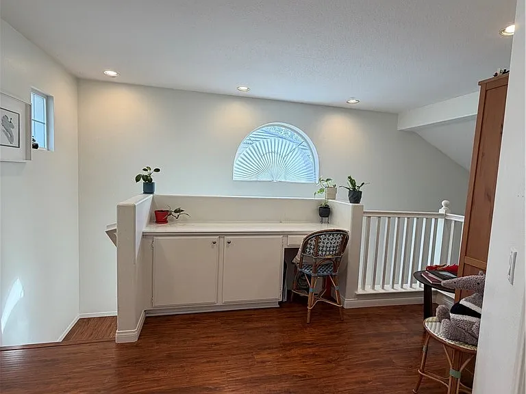 65 Danbury Ln — Photo 12