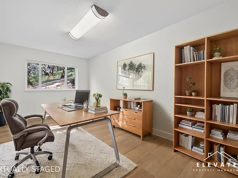 9400 Chalk Hill Rd — Photo 31