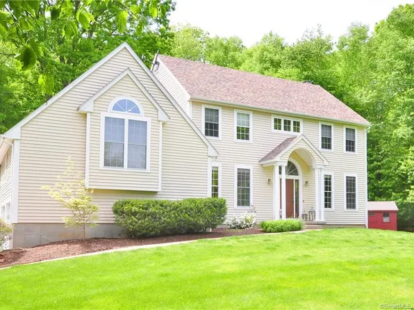 69 Ridge Boulevard, East Granby, CT 06026