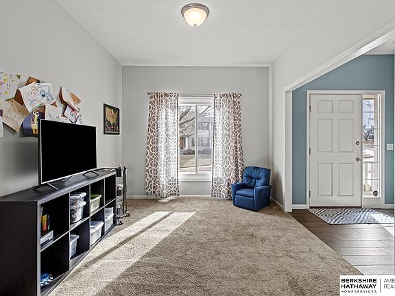 3rd image of 13434 Ames Ave