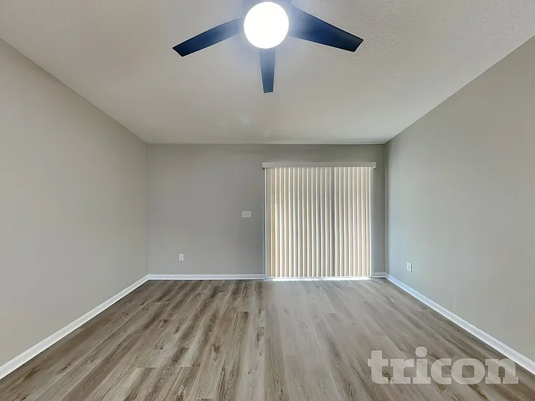 96401 Commodore Point Dr — Photo 2