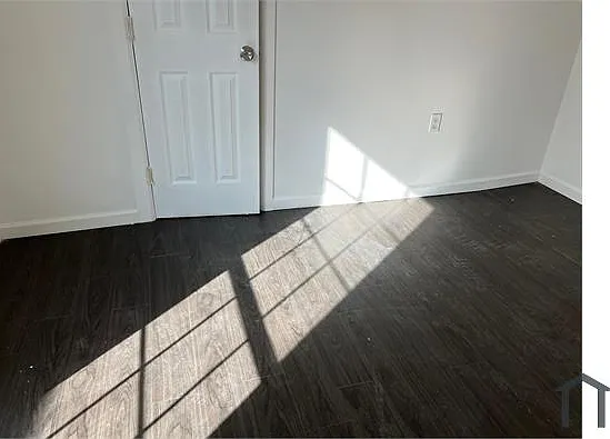 7820 Corina Dr — Photo 16