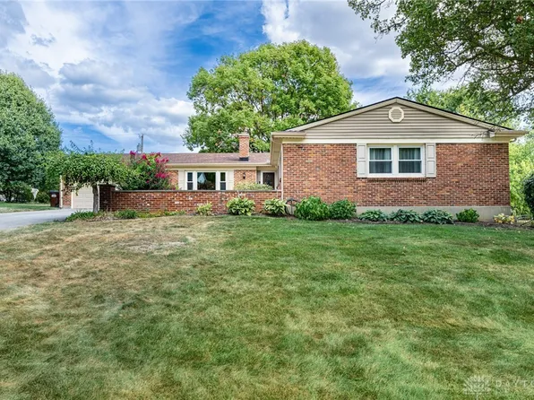 5024 Jameswood Cir, Dayton, OH 45429