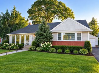 826 Brent Dr, Wantagh, NY 11793