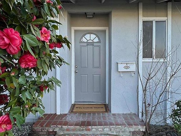 3rd image of 3129 Milner Rd