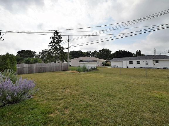2nd image of 4721 W Van Beck Ave
