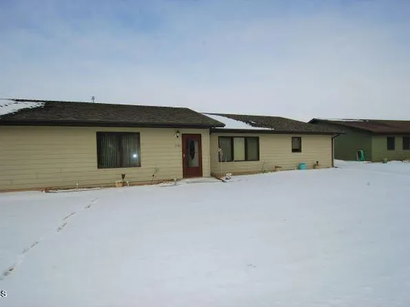 1506 4th St SW, Sidney, MT 59270