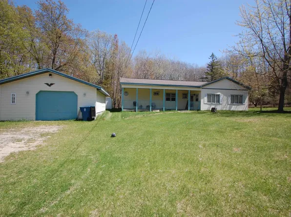 2993 N Ogemaw Trl, West Branch, MI 48661