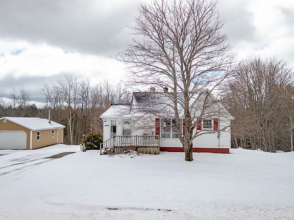 4th image of 1212 Gladstone Rd