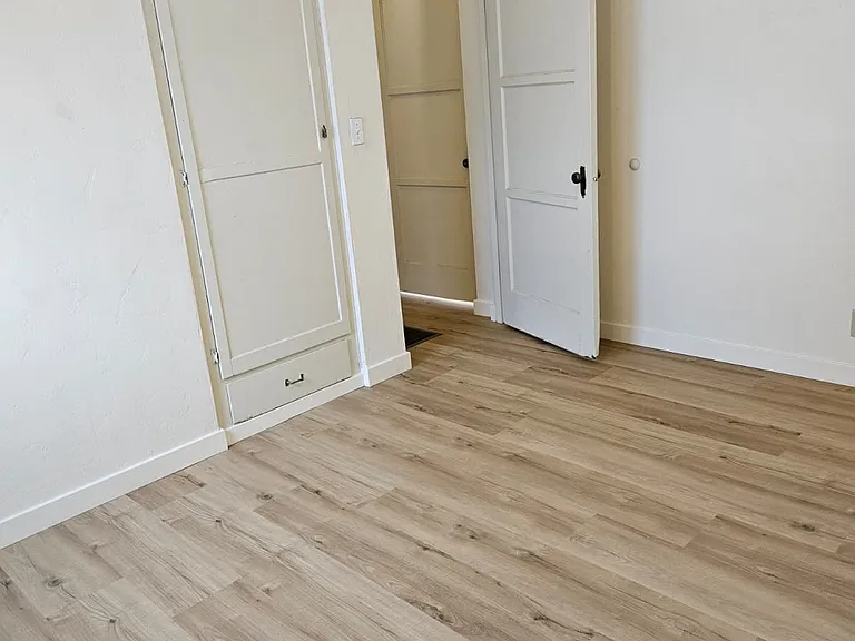 5728 Adelaide Ave — Photo 18