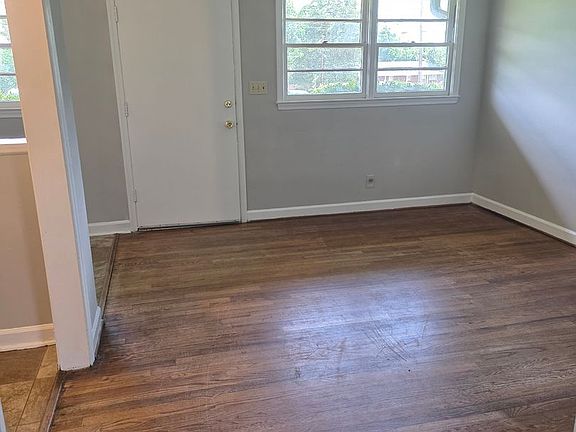5th image of 4180 James St #5