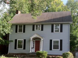 3030 Euclid Heights Blvd, Cleveland Heights, OH