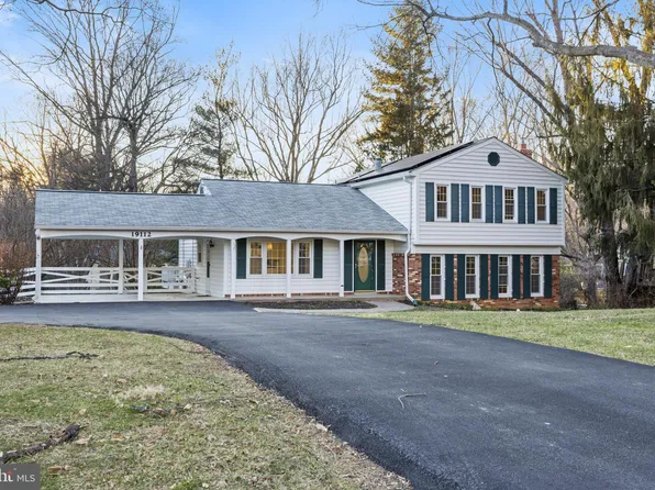 19112 Plummer Dr, Germantown, MD 20876