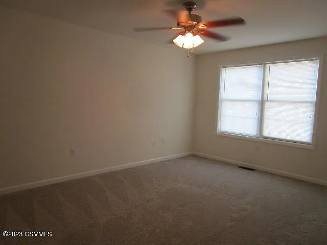 820 Baker St — Photo 24