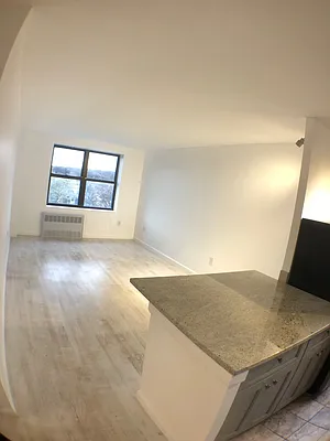 Rented by Lang Realty LLC | media 8