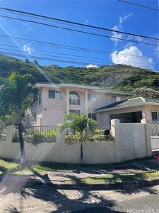 202 Hawaii Loa St, Honolulu, HI, 96821