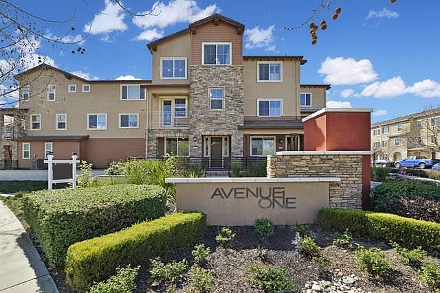 1st image of 602 Avenue One