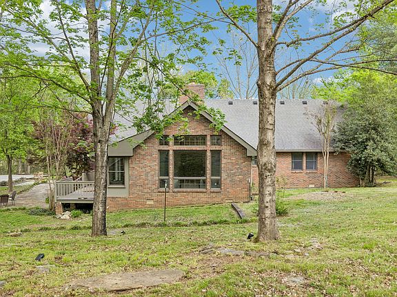 4th image of 3625 Mitchell Rd