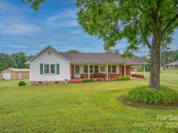 1761 Oak Grove Church Rd, Ellenboro, NC 28040