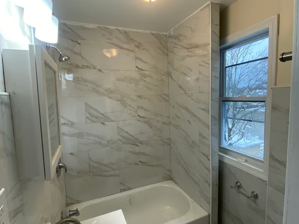 448 Poplar St Floor 3, Bridgeport, CT 06605