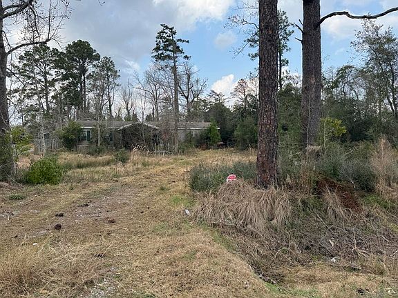 2nd image of 1768 Pinewood Rd