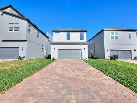 3rd image of 15032 Guava Bay Dr