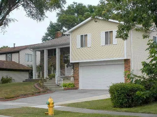 205 Huntingwood Rd photo 1