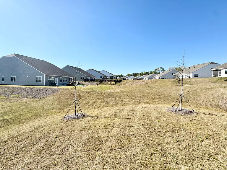 164 Somerset Ln — Photo 21