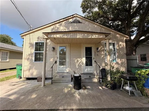759 Oak Ave, Westwego, LA 70094
