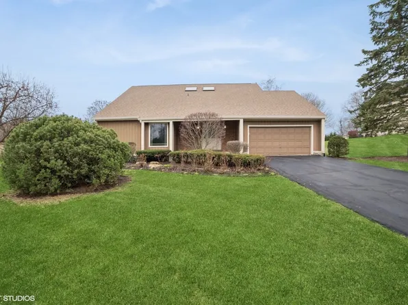 13 Chipping Campden Dr, South Barrington, IL 60010