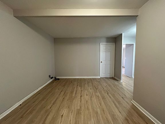4th image of 53 Duncan Ave #4C