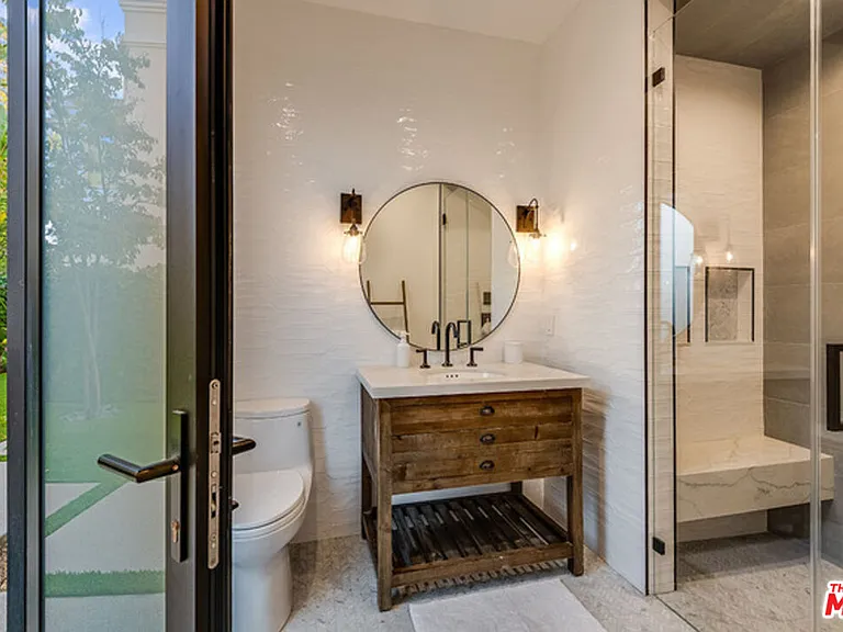25879 Chalmers Pl — Photo 32