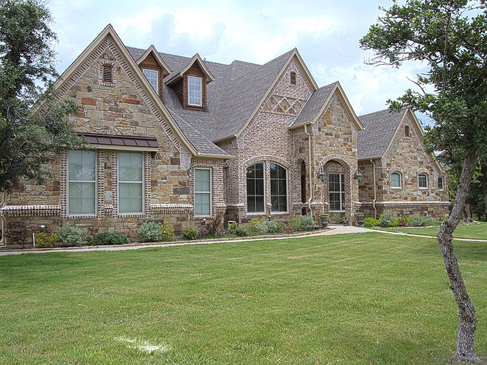 1st image of 101 Turkey Creek Dr