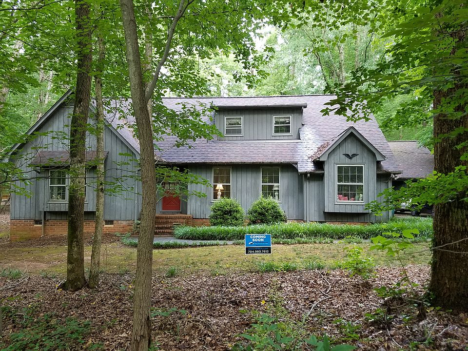 1st image of 513 Lynderhill Ln