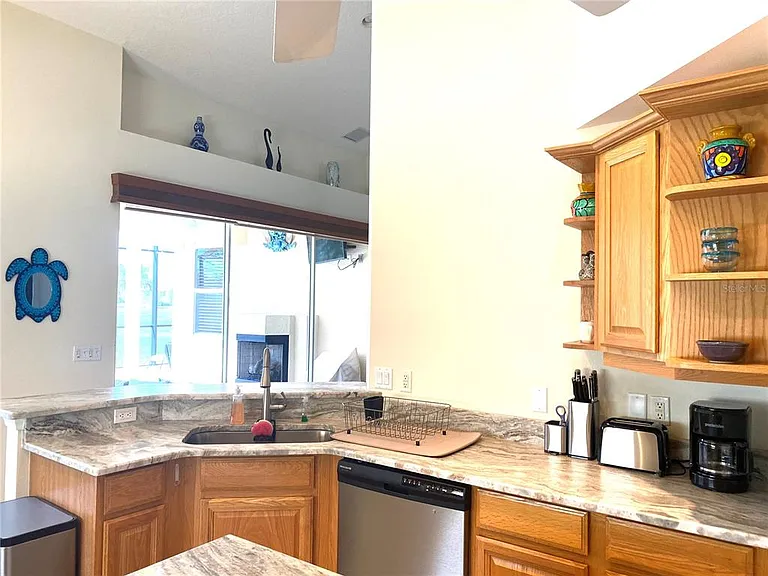 6372 Rookery Cir — Photo 17