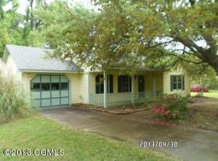 3318 Mandy Ln, Morehead City, NC 28557