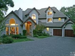 1680 Townview Ave, Santa Rosa, CA 95405